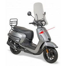 sierstrip Kymco origineel beenschild rechts zwart mat past op new like 64313-acc1-e10-66p sierstrip Kymco origineel beenschild rechts zwart mat past op new like 64313-acc1-e10-66p