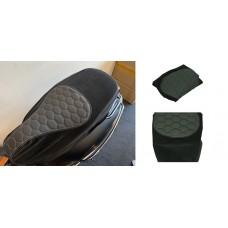 buddydek Regia (made in EU) Vespa designo alcantara zwart/grijs (stiksels) past op primavera, sprint buddydek Regia (made in EU) Vespa designo alcantara zwart/grijs (stiksels) past op primavera, sprint