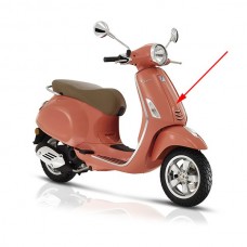 voorscherm Piaggio origineel midden roze 889/a past op primavera 1b000203000t9=op=op voorscherm Piaggio origineel midden roze 889/a past op primavera 1b000203000t9=op=op