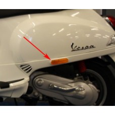 houder Piaggio origineel reflector links wit fusion 544 vespa S 65430600br=op=op houder Piaggio origineel reflector links wit fusion 544 vespa S 65430600br=op=op