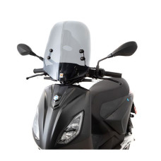 windscherm isotta met bevestigingsset laag smoke Piaggio1+ (one)=op=op windscherm isotta met bevestigingsset laag smoke Piaggio1+ (one)=op=op